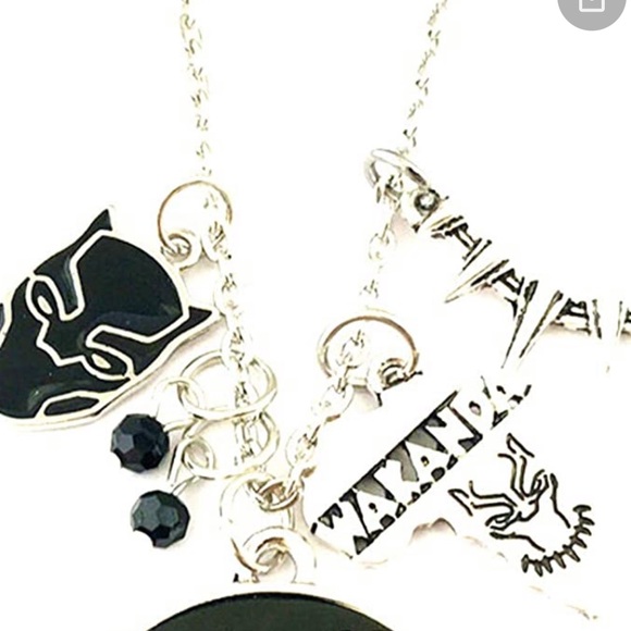 Unisex Universe/Fandoms TV Movies Panther Necklace - Picture 1 of 4